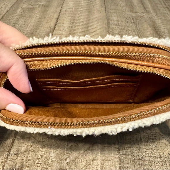 Coach Tan Leather and Shearling Crossbody Mini Bag Excellent Condition - Picture 10 of 10